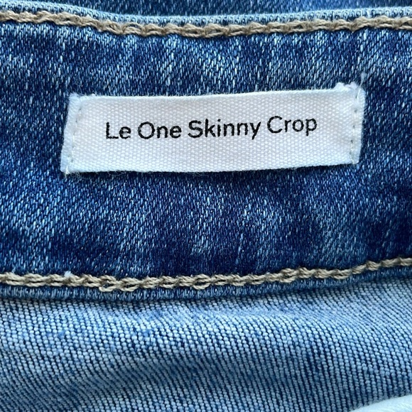Frame Jeans. Women’s Le One Skinny Crop. Size 2. Waist size 29. - Picture 10 of 13